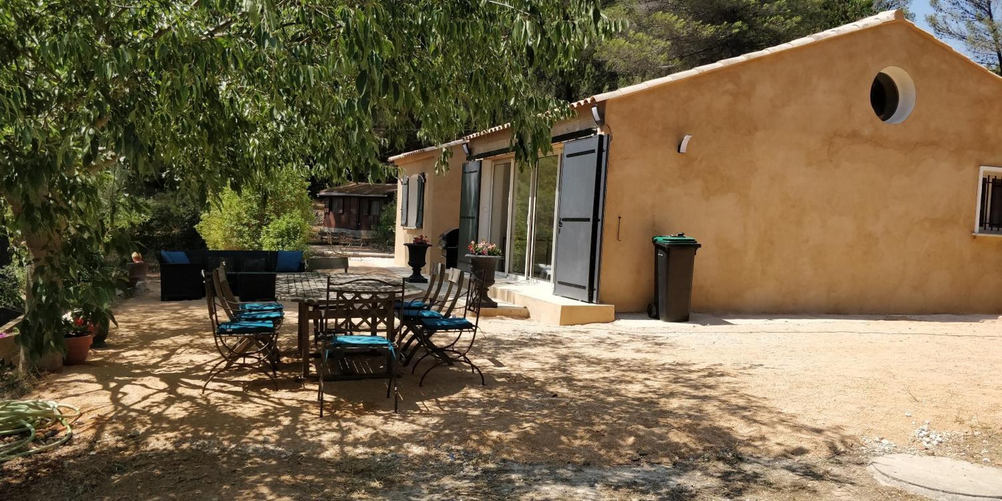 Villa CIGALONS en pleine pinède + PISCINE chauffée Auriol Exterior foto