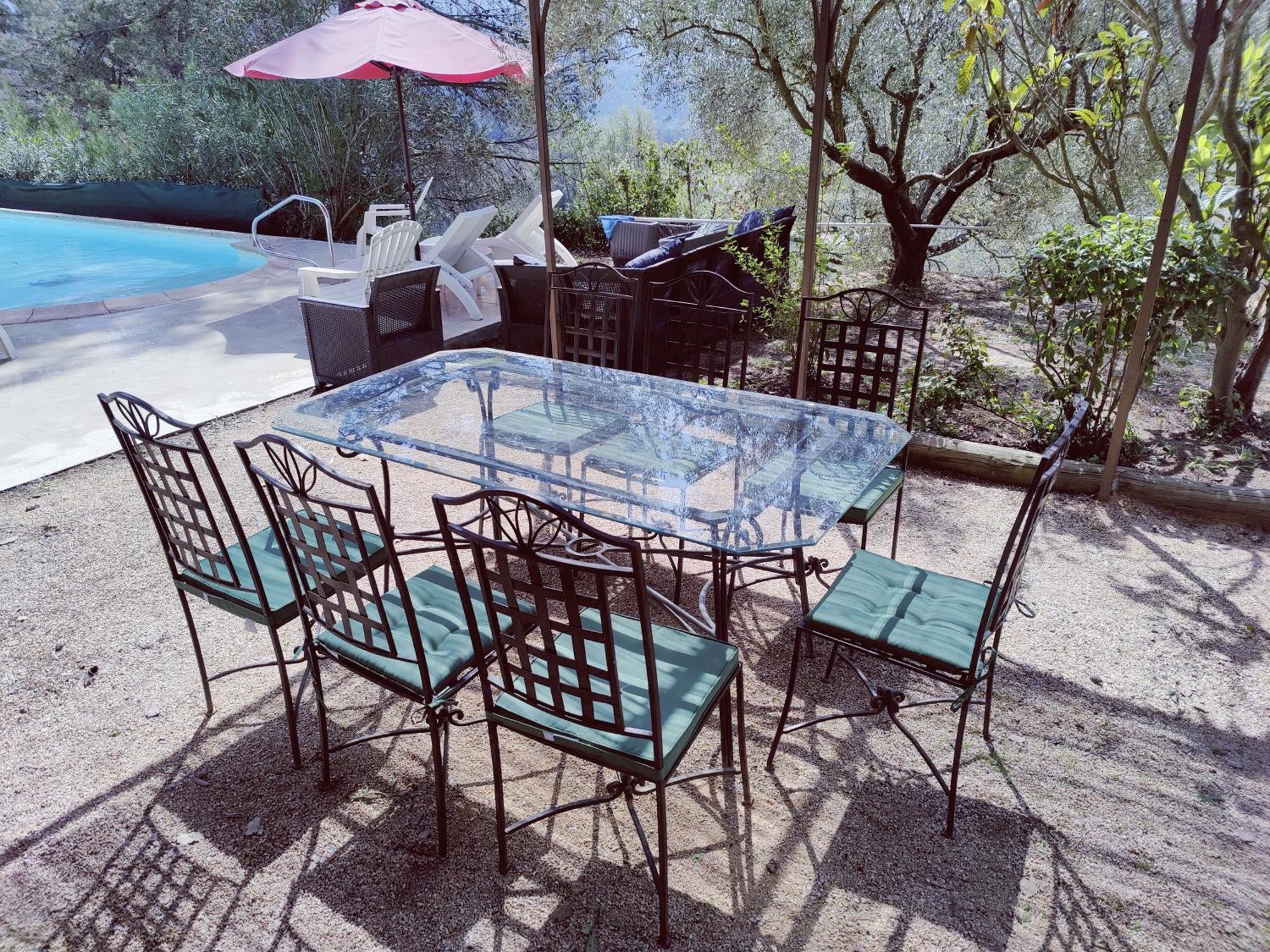 Villa CIGALONS en pleine pinède + PISCINE chauffée Auriol Exterior foto