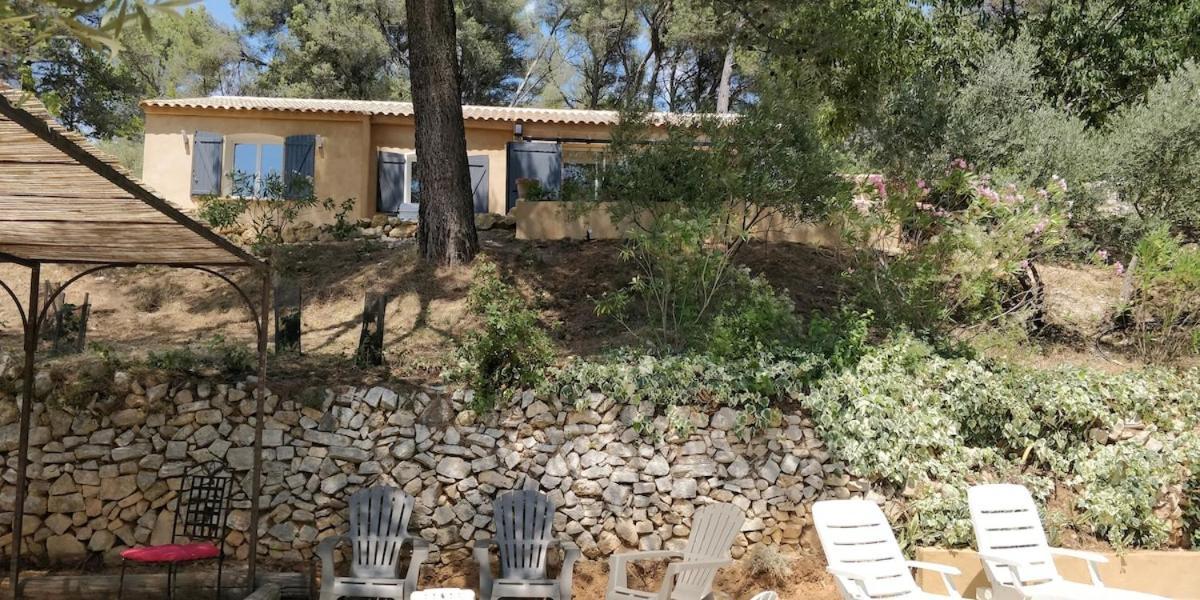 Villa CIGALONS en pleine pinède + PISCINE chauffée Auriol Exterior foto