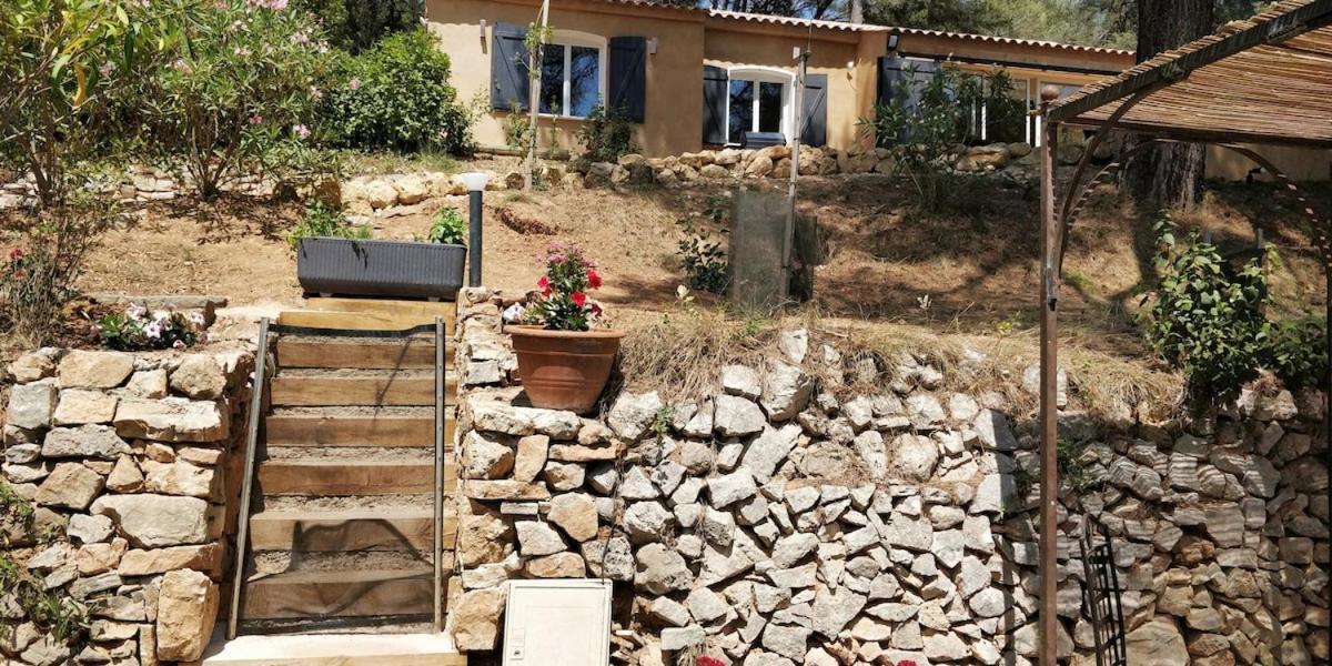 Villa CIGALONS en pleine pinède + PISCINE chauffée Auriol Exterior foto